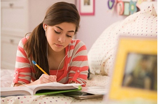 Một v&agrave;i b&iacute; k&iacute;p học tiếng h&agrave;n tại nh&agrave;