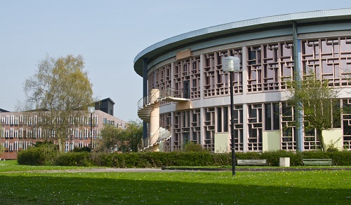 Giới thiệu về chương tr&igrave;nh du học Ph&aacute;p tại đại học ESSEC