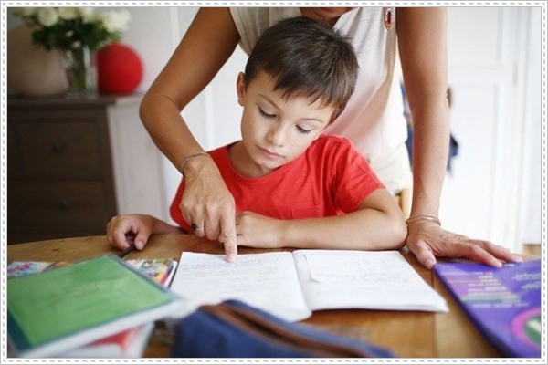 Vẫn c&oacute; nhiều quan điểm tr&aacute;i chiều về việc học tiếng T&acirc;y Ban Nha