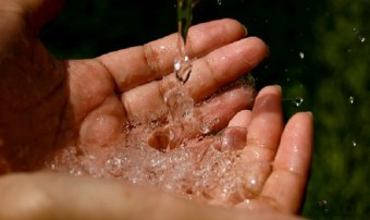 Việc vệ sinh môi trường nước ở nông thôn