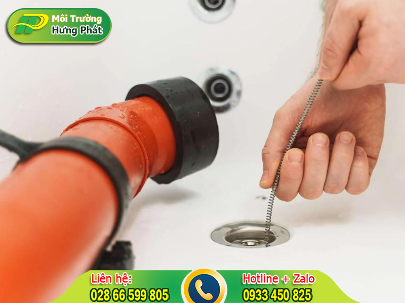 Khi n&agrave;o n&ecirc;n th&ocirc;ng cống nghẹt bằng phương ph&aacute;p thủ c&ocirc;ng