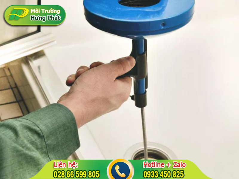 Hướng dẫn chi tiết c&aacute;c c&aacute;ch th&ocirc;ng cống nghẹt thủ c&ocirc;ng