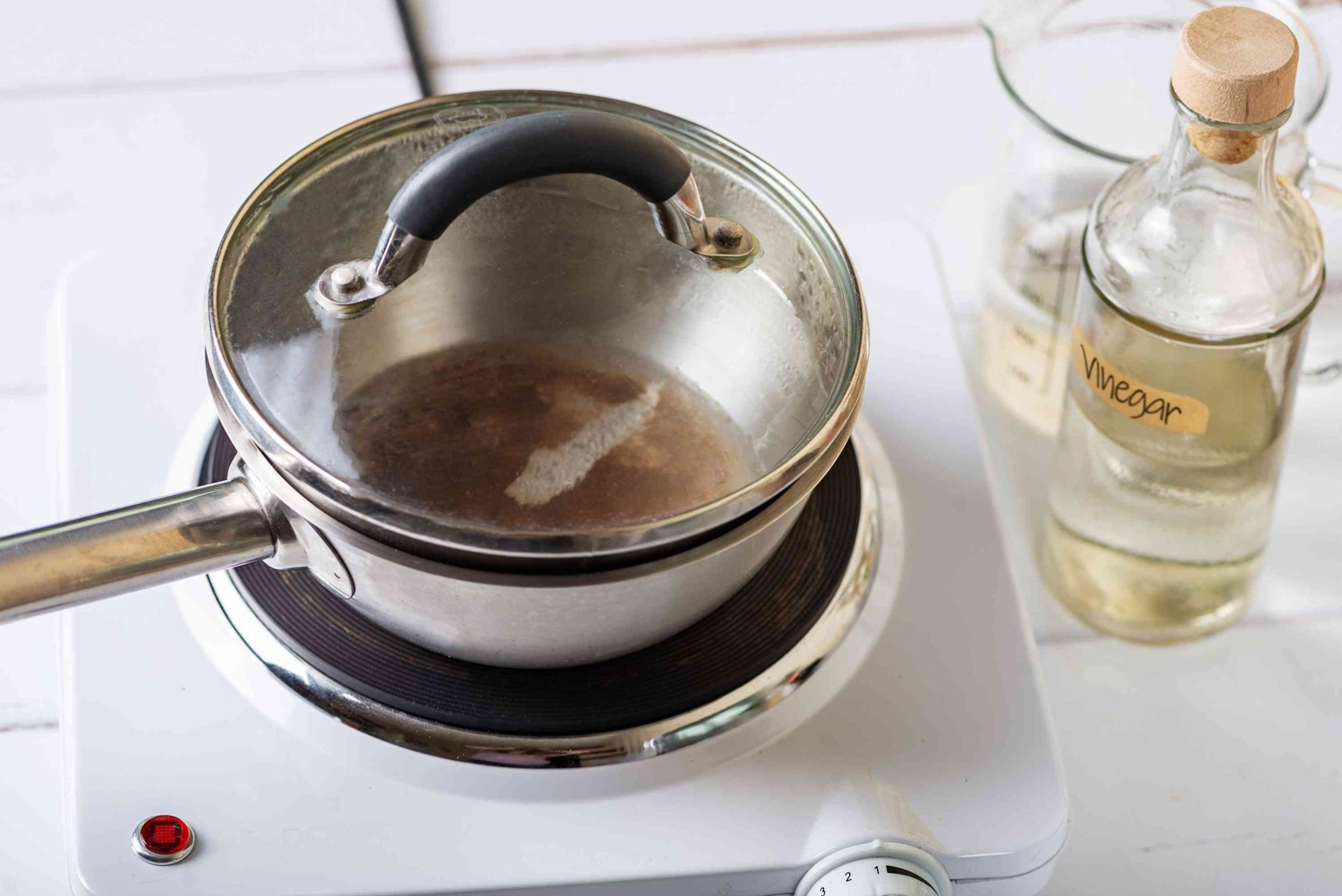 Hướng dẫn l&agrave;m sạch xoong nồi bị ch&aacute;y đơn giản